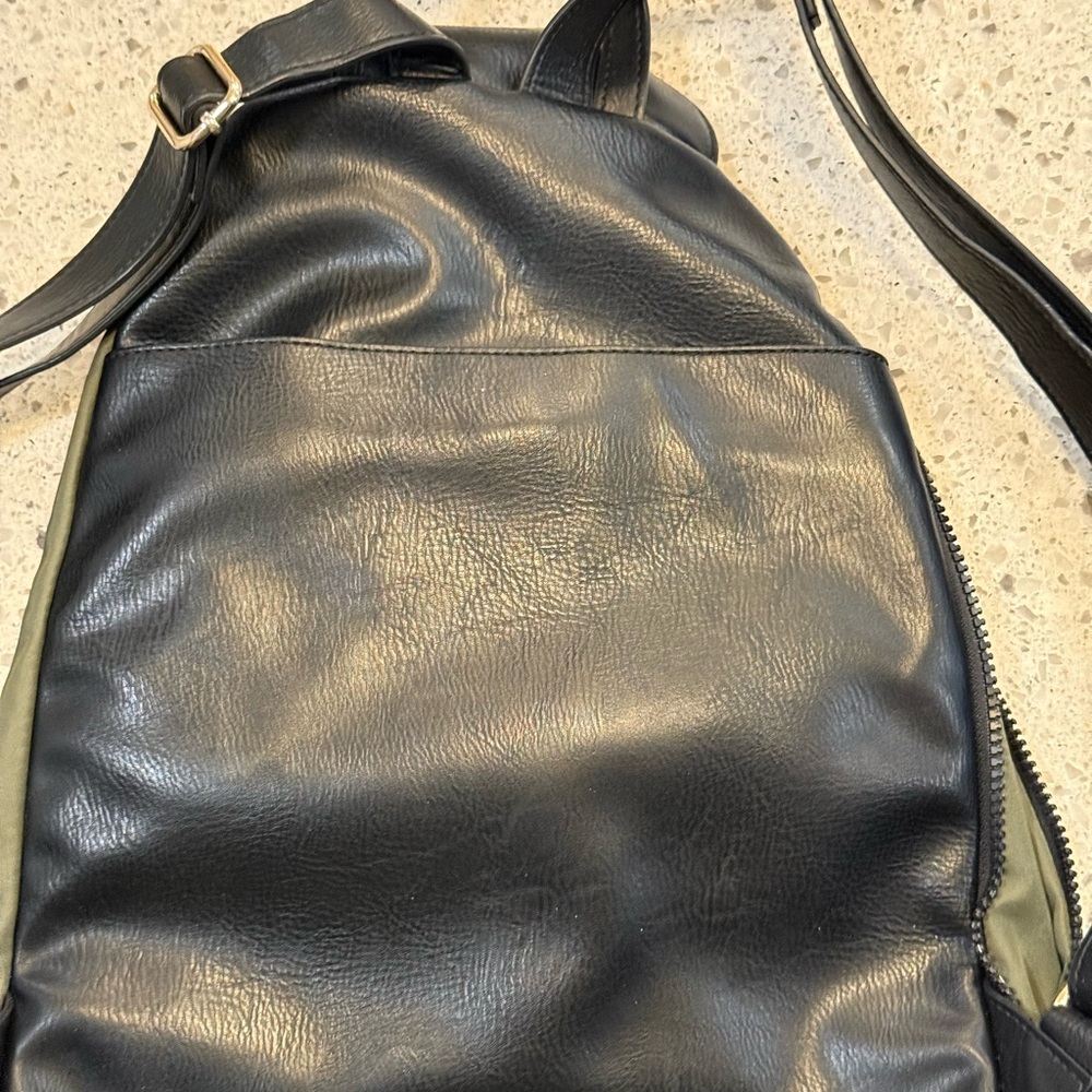 Rebecca Minkoff Jumbo Julian zipped nylon backpack - Picture 13 of 14